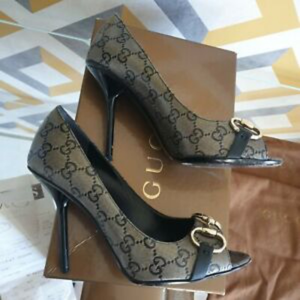 Gucci GG leathermonogram Guccissima Peep-Toe Pumps